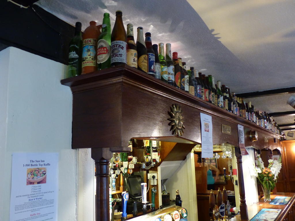 The Sun Inn Englefield Green Exteriér fotografie